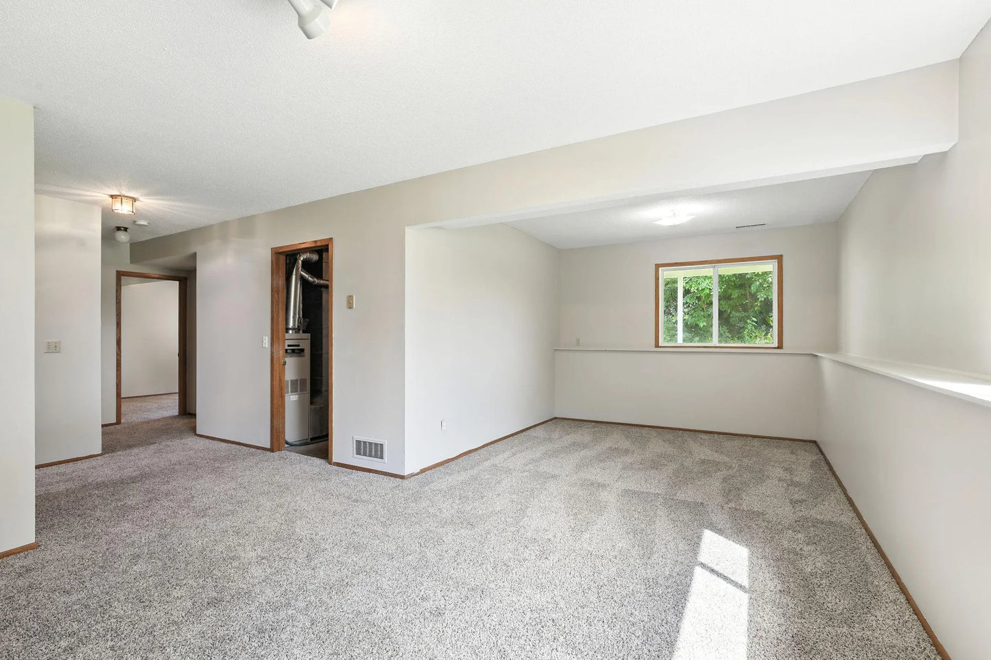 2515 Royals Drive, Minnetonka, MN 55305