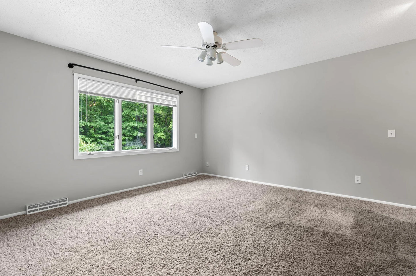 6140 Chaska Road, Shorewood, MN 55331