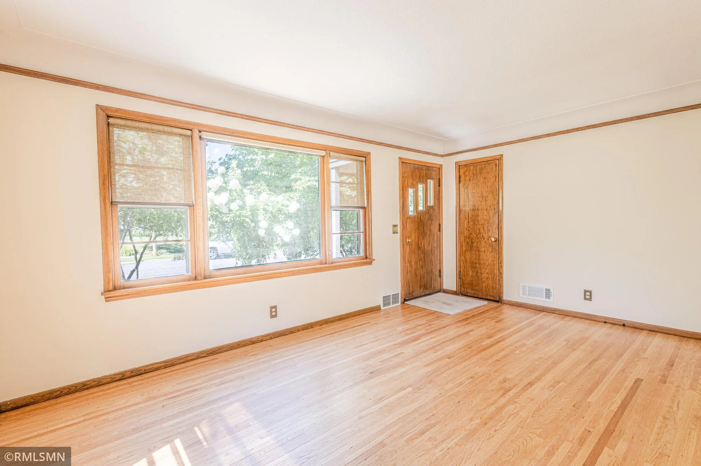 5030 Russell Avenue, Minneapolis, MN 55430