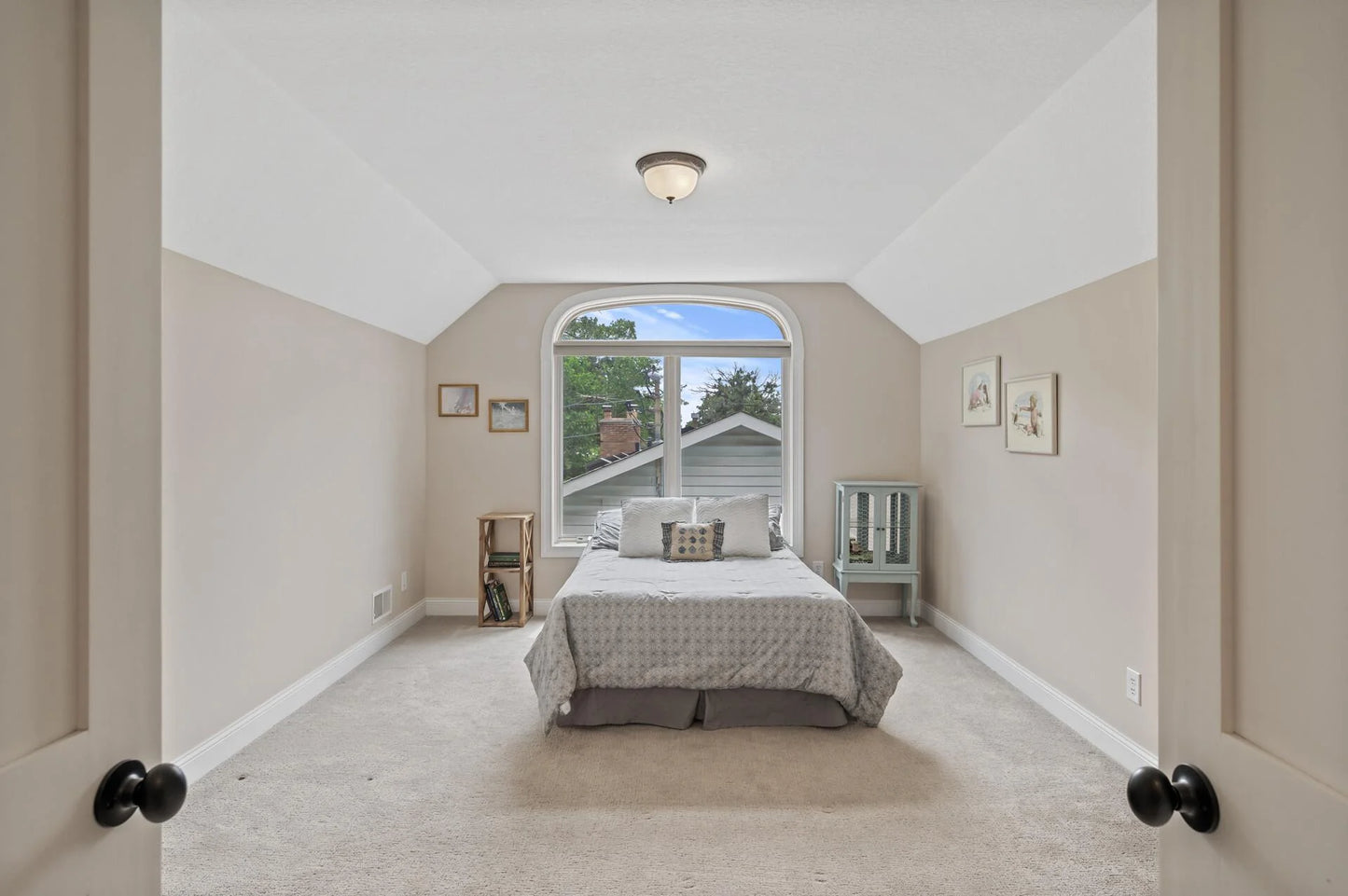 6301 France Avenue, Edina, MN 55410