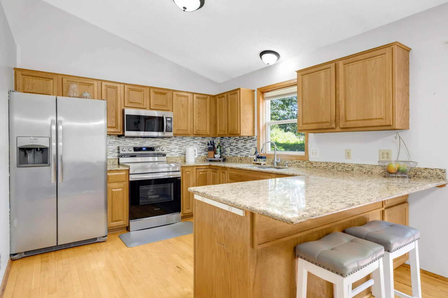 4625 Hamlet Avenue, Oakdale, MN 55128