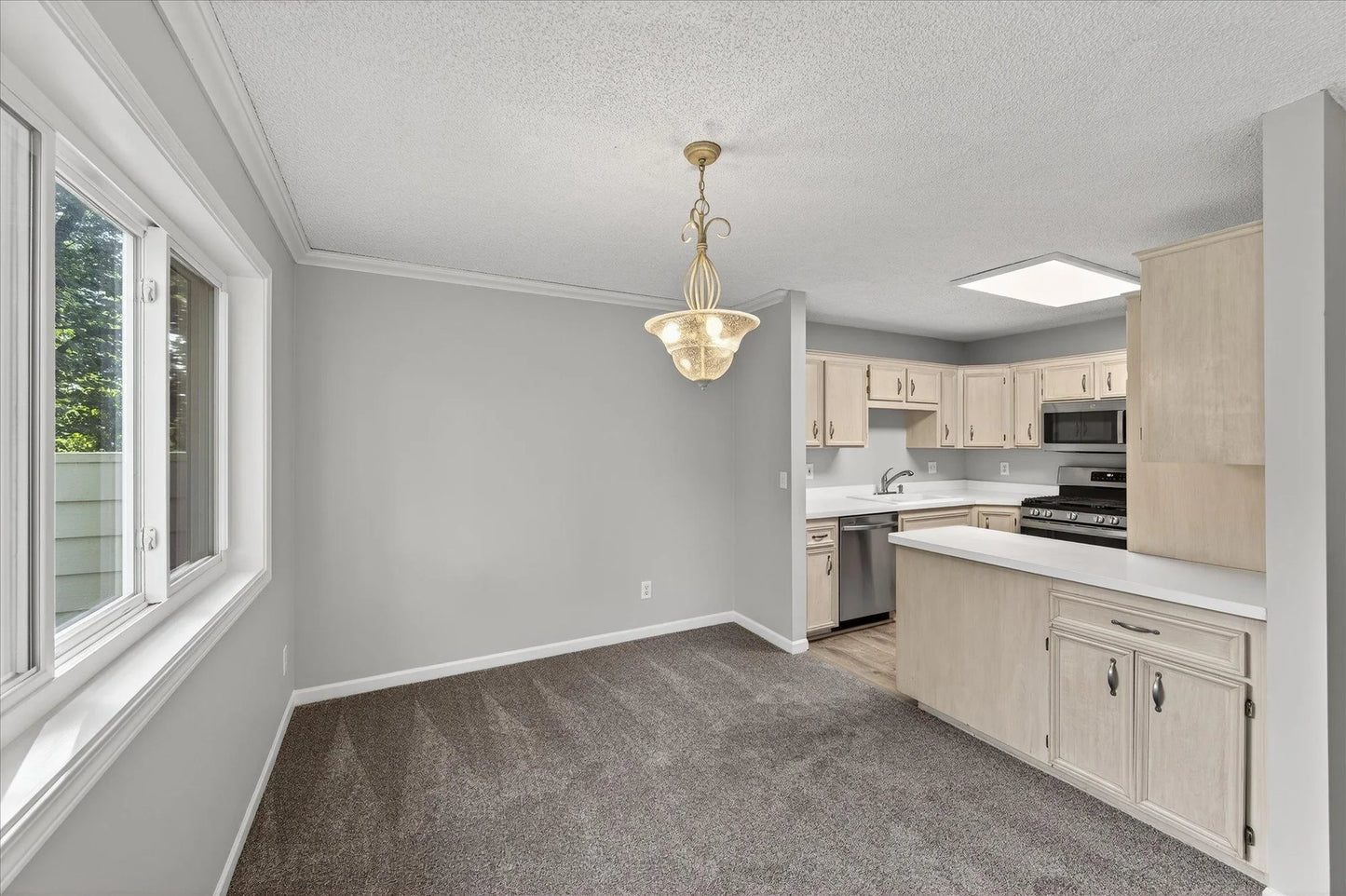 5392 Old Shakopee Circle, Bloomington, MN 55437