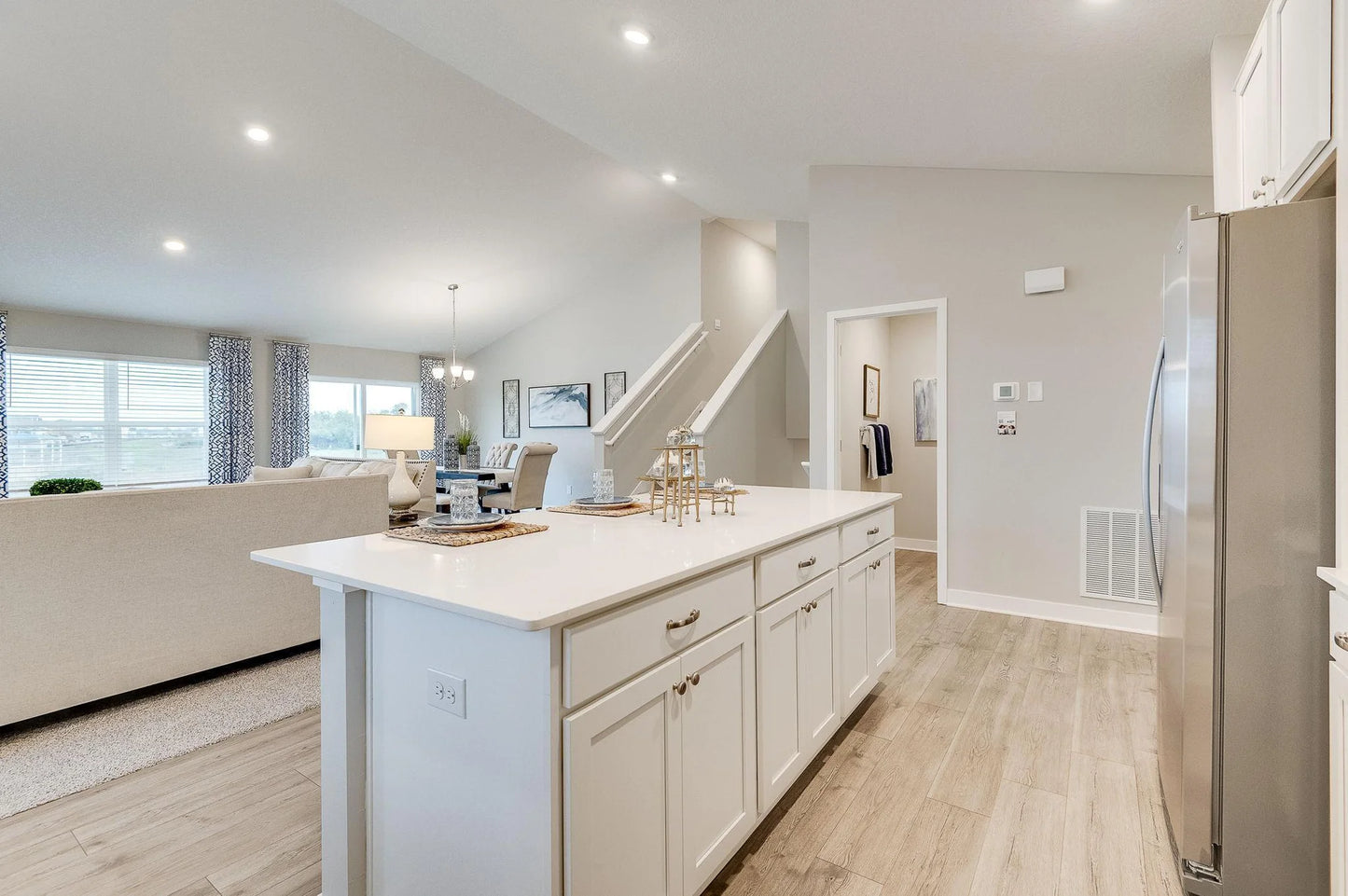 2128 LaTour Drive, Shakopee, MN 55379