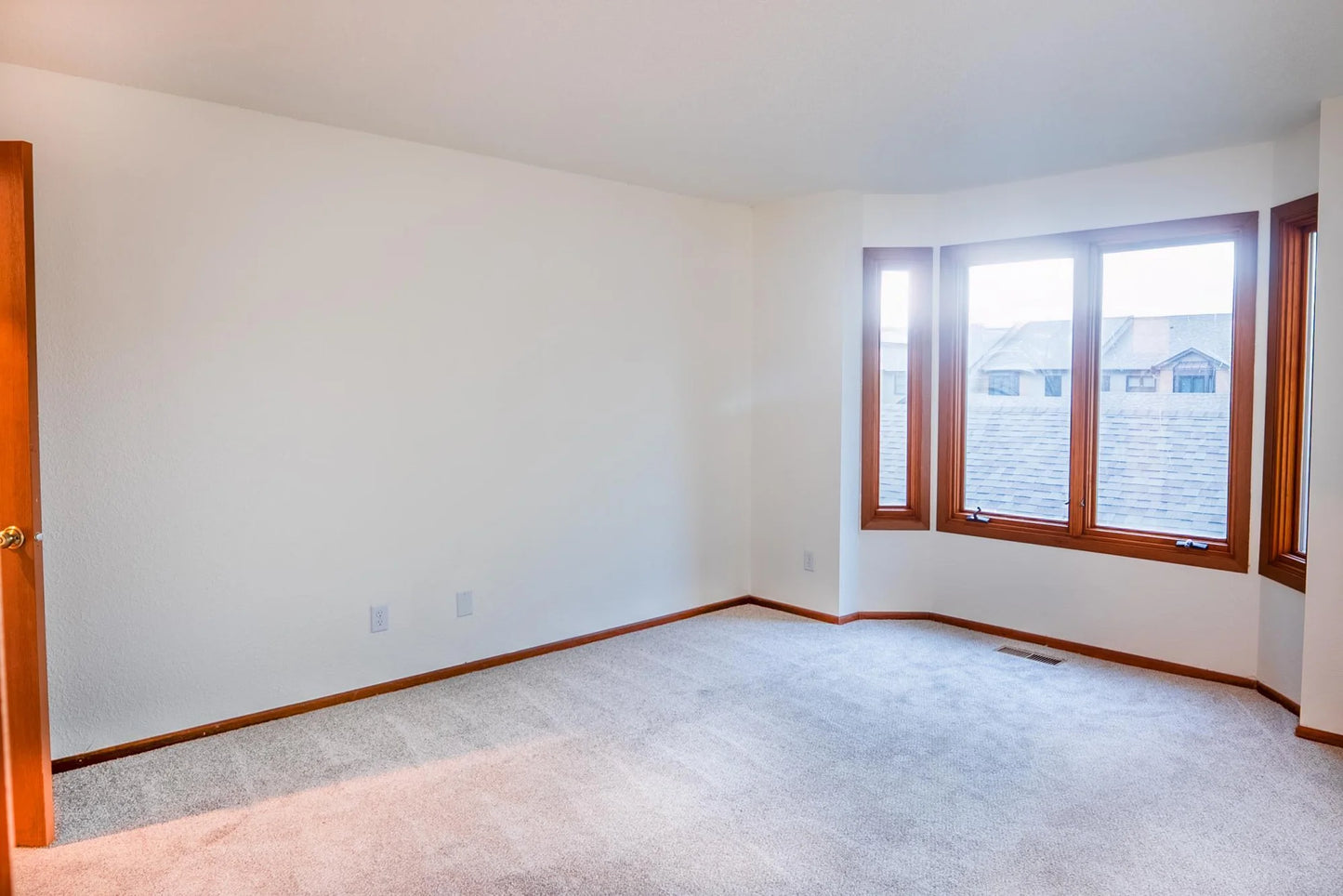 7019 110th Street Circle, Bloomington, MN 55438