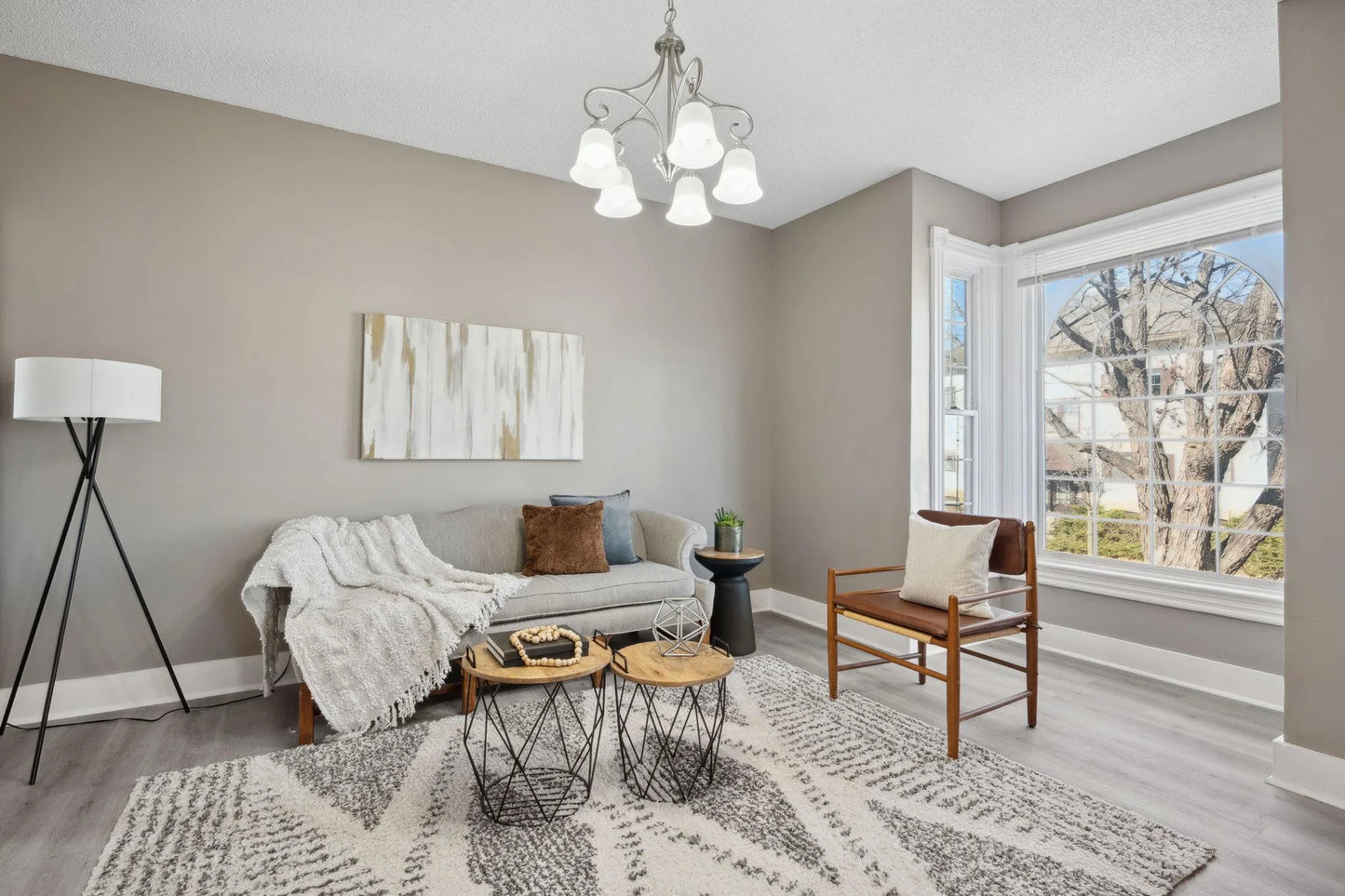 650 Holly Avenue, Saint Paul, MN 55104