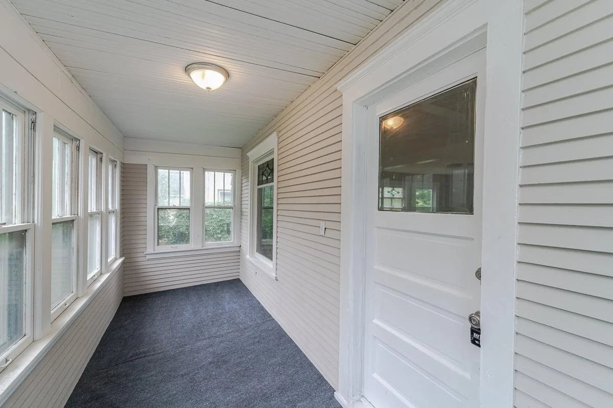 2156 Saint Anthony Avenue, Saint Paul, MN 55104