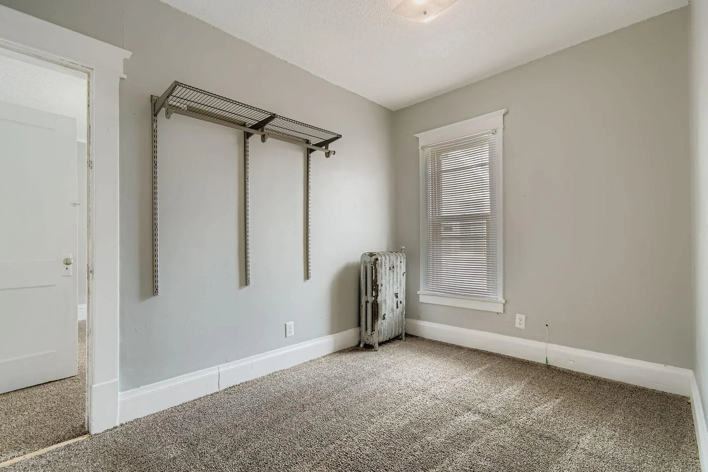 597 Geranium Avenue, Saint Paul, MN 55130