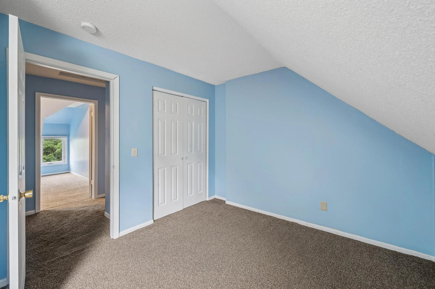 61 Delos Street, Saint Paul, MN 55107