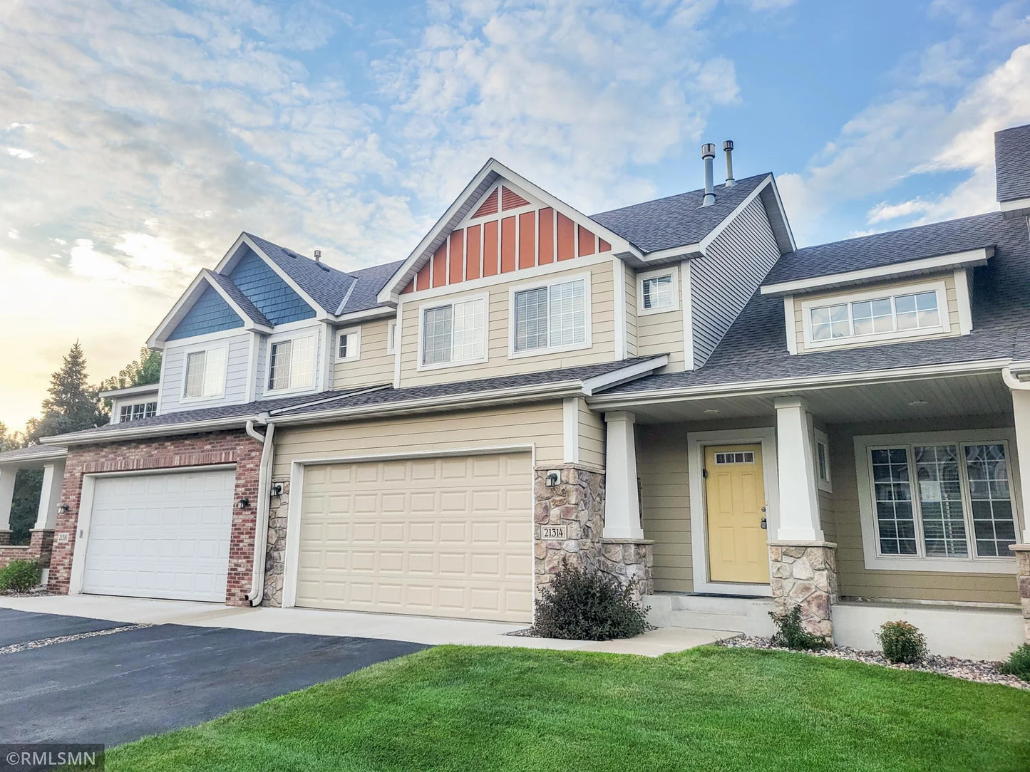 21314 Hytrail Circle, Lakeville, MN 55044