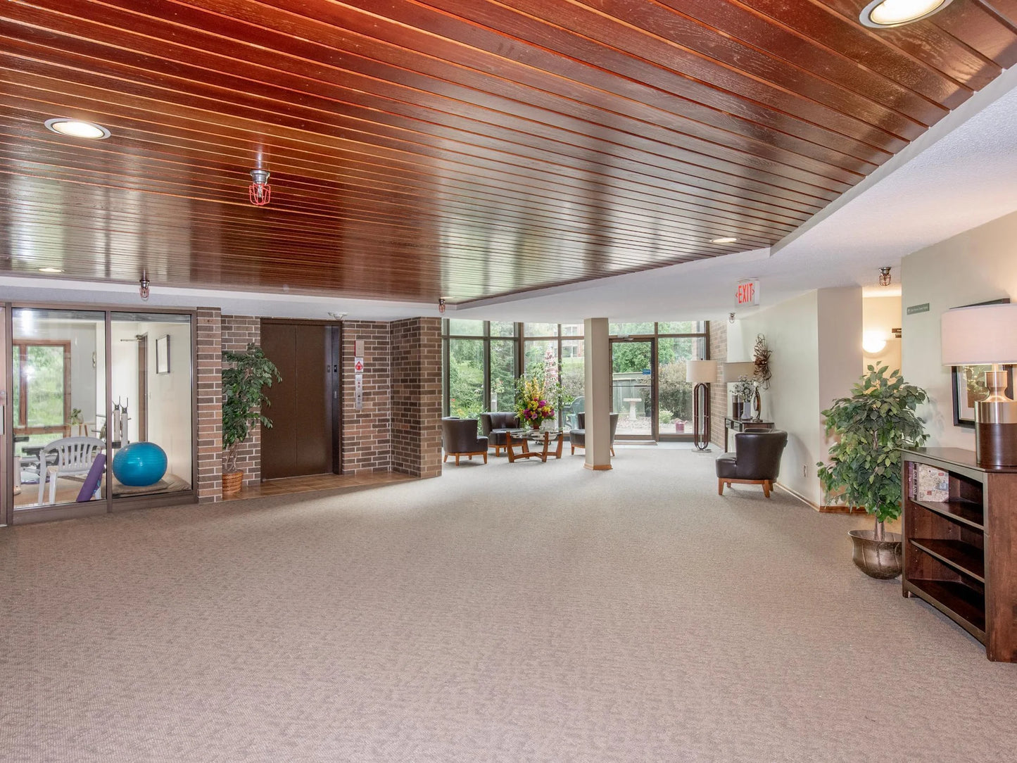 10 Windsor Court, New Brighton, MN 55112