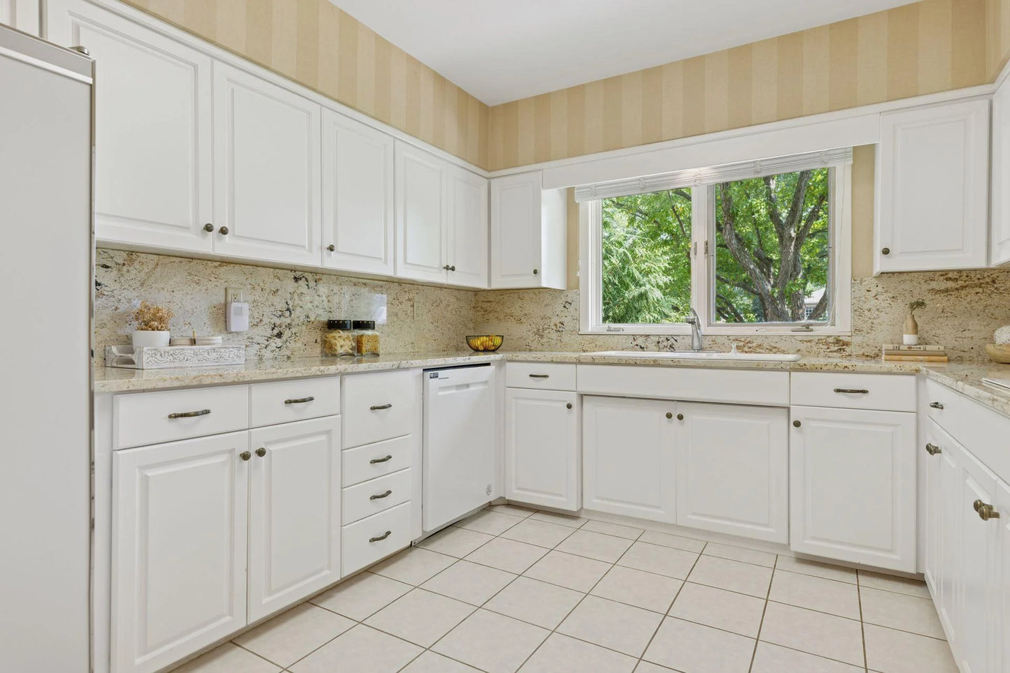 25 Woodland Road, Edina, MN 55424