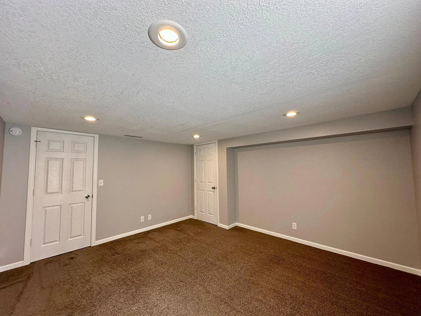 6190 Dell Lane, Woodbury, MN 55125