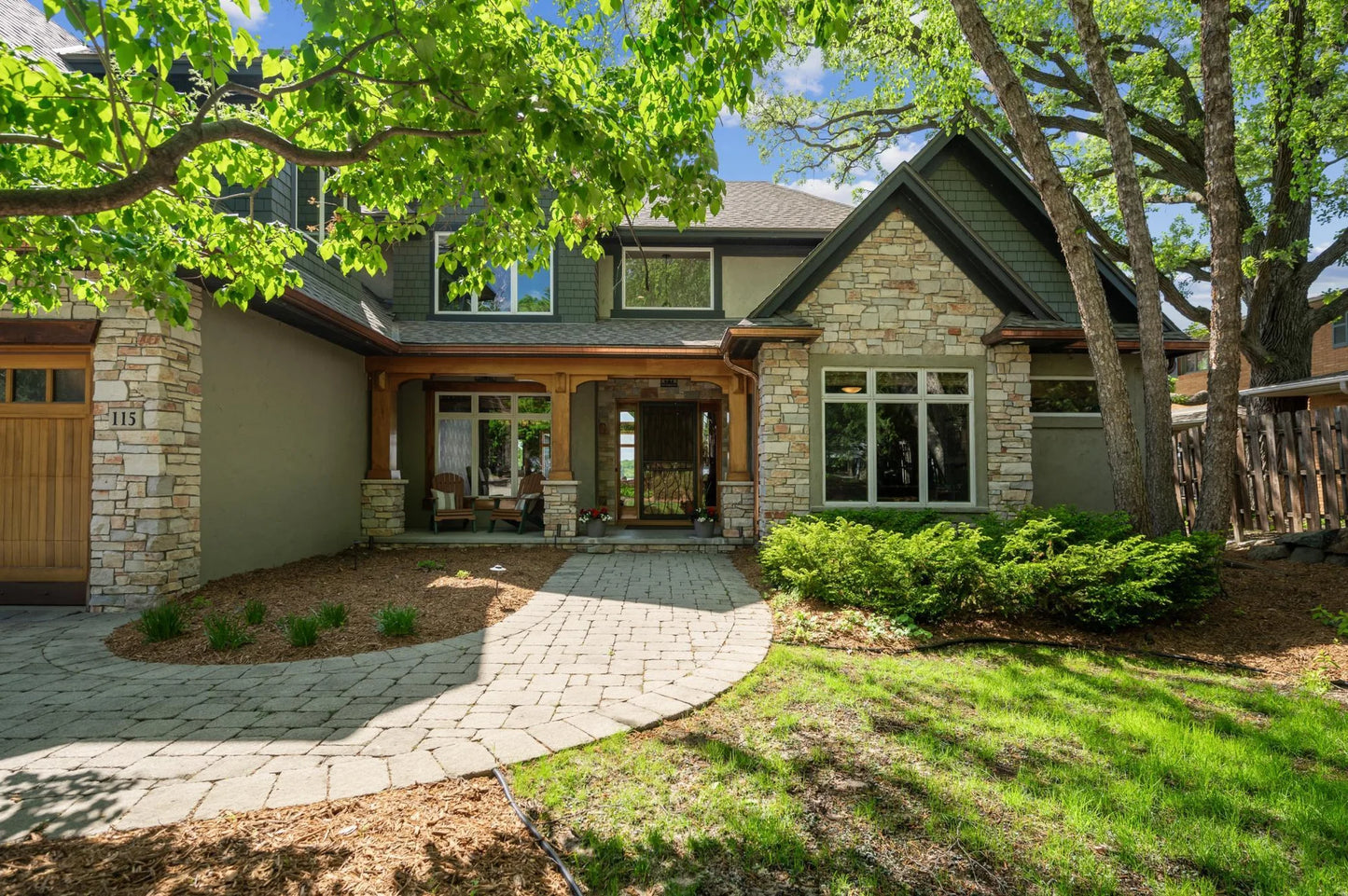 115 Wildwood Beach Road, Mahtomedi, MN 55115