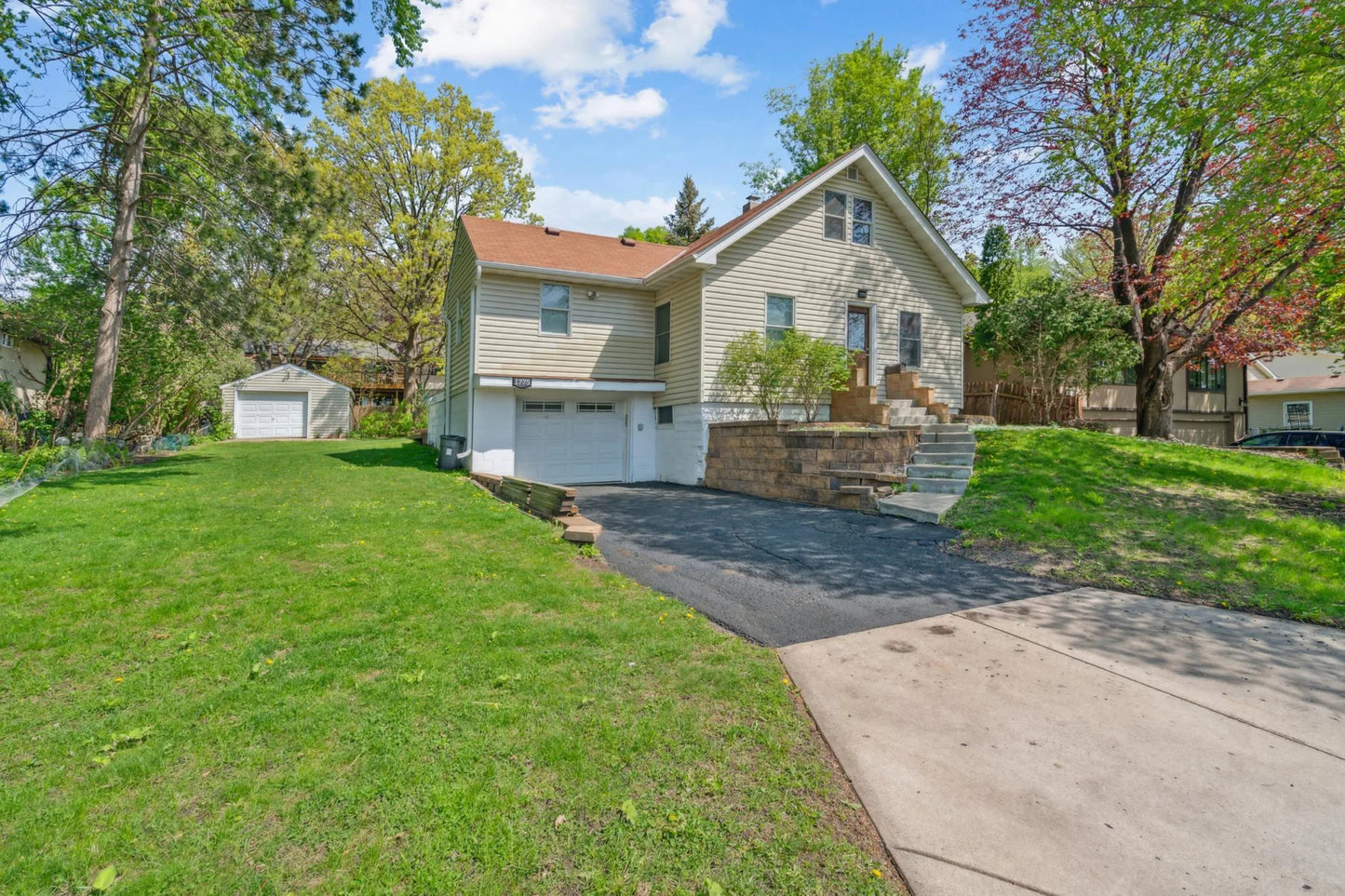 1775 Morgan Avenue, Saint Paul, MN 55116
