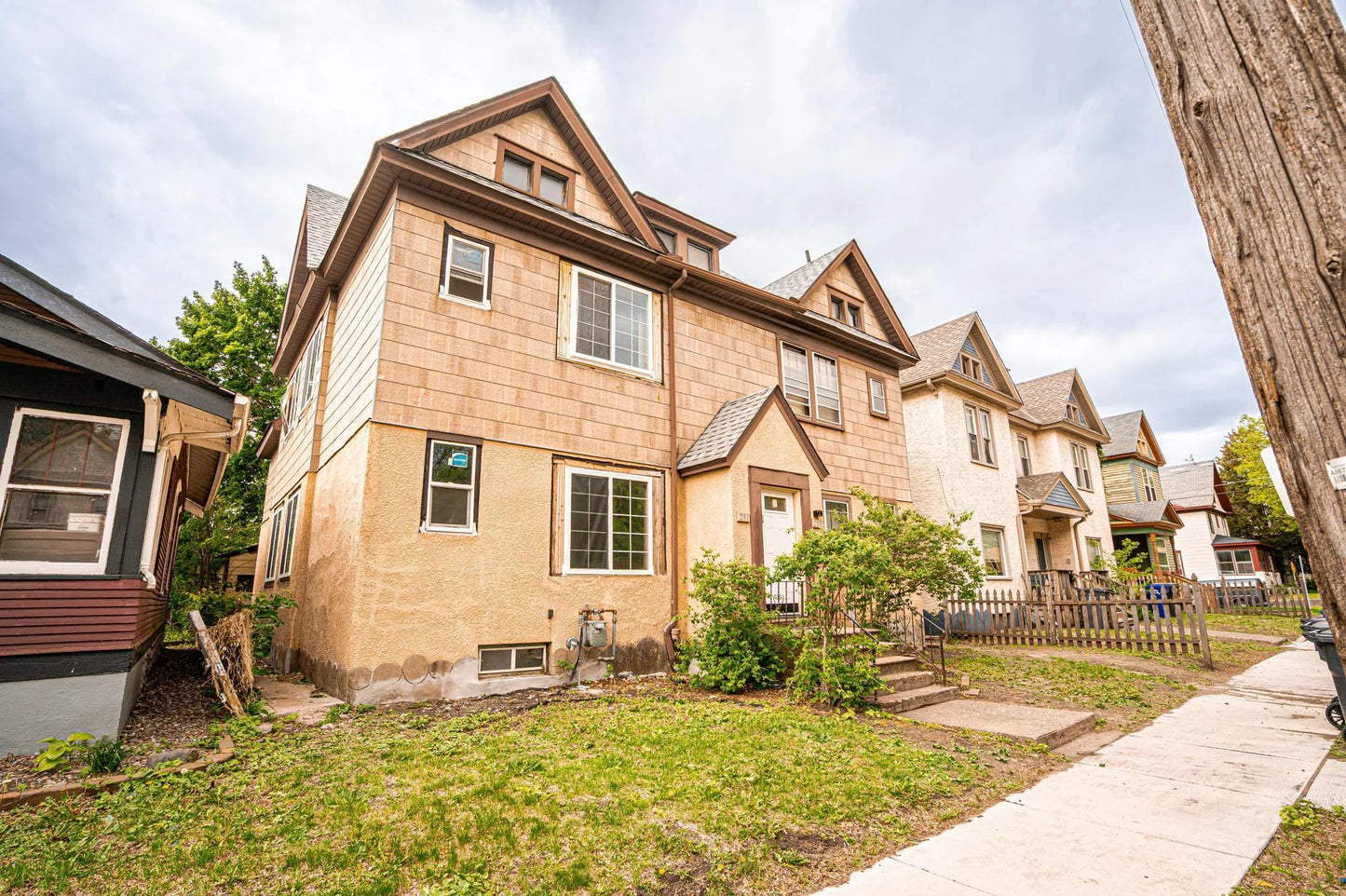251 Maria Avenue, Saint Paul, MN 55106