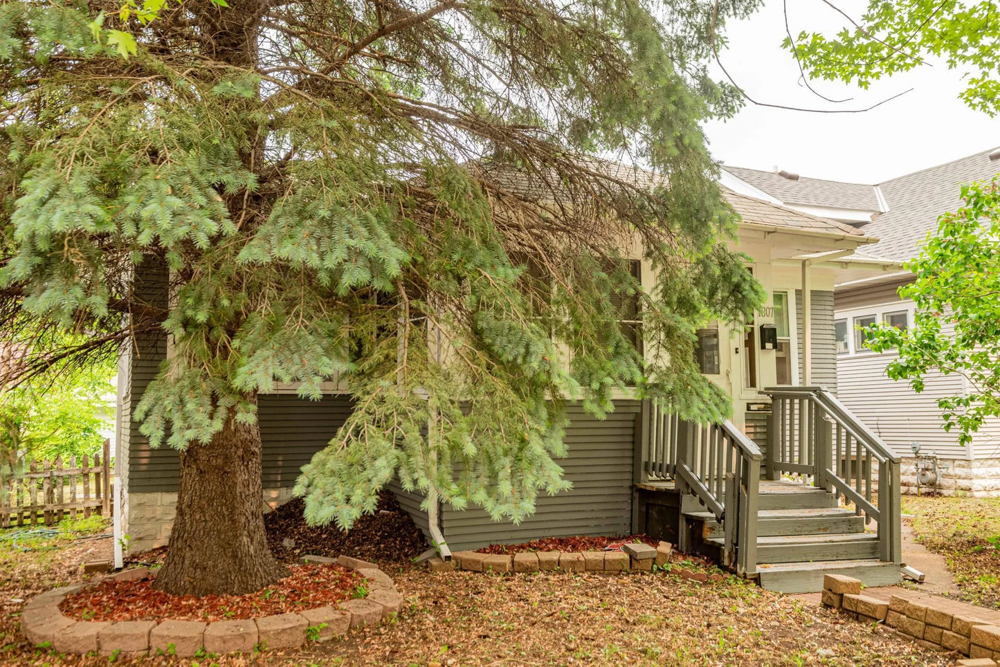 1807 Sims Avenue, Saint Paul, MN 55119