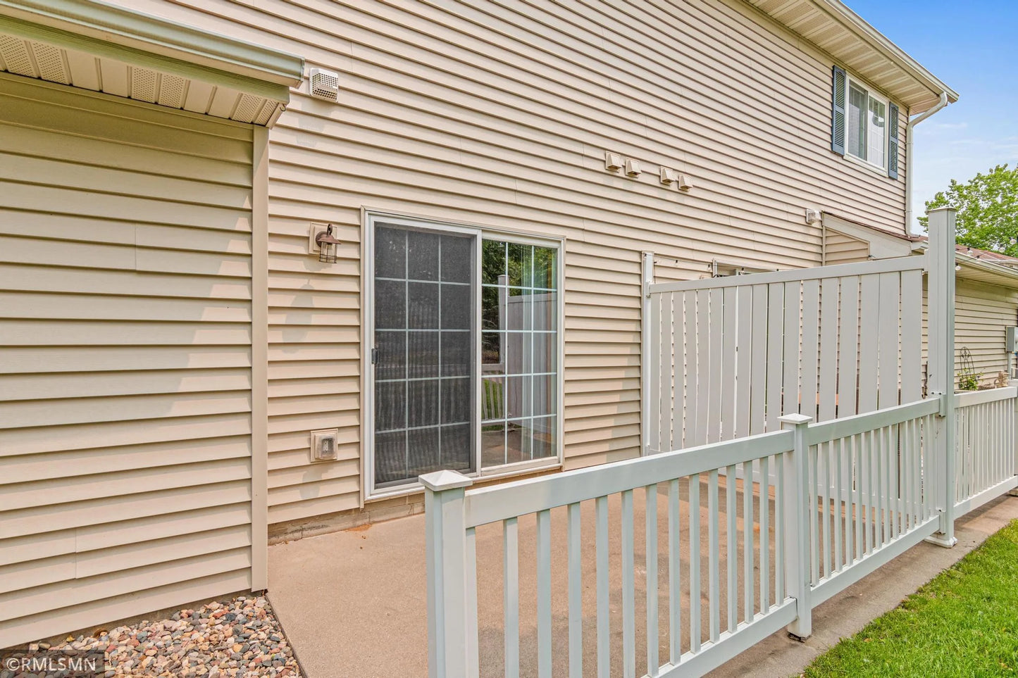 4923 Grenwich Place, Oakdale, MN 55128