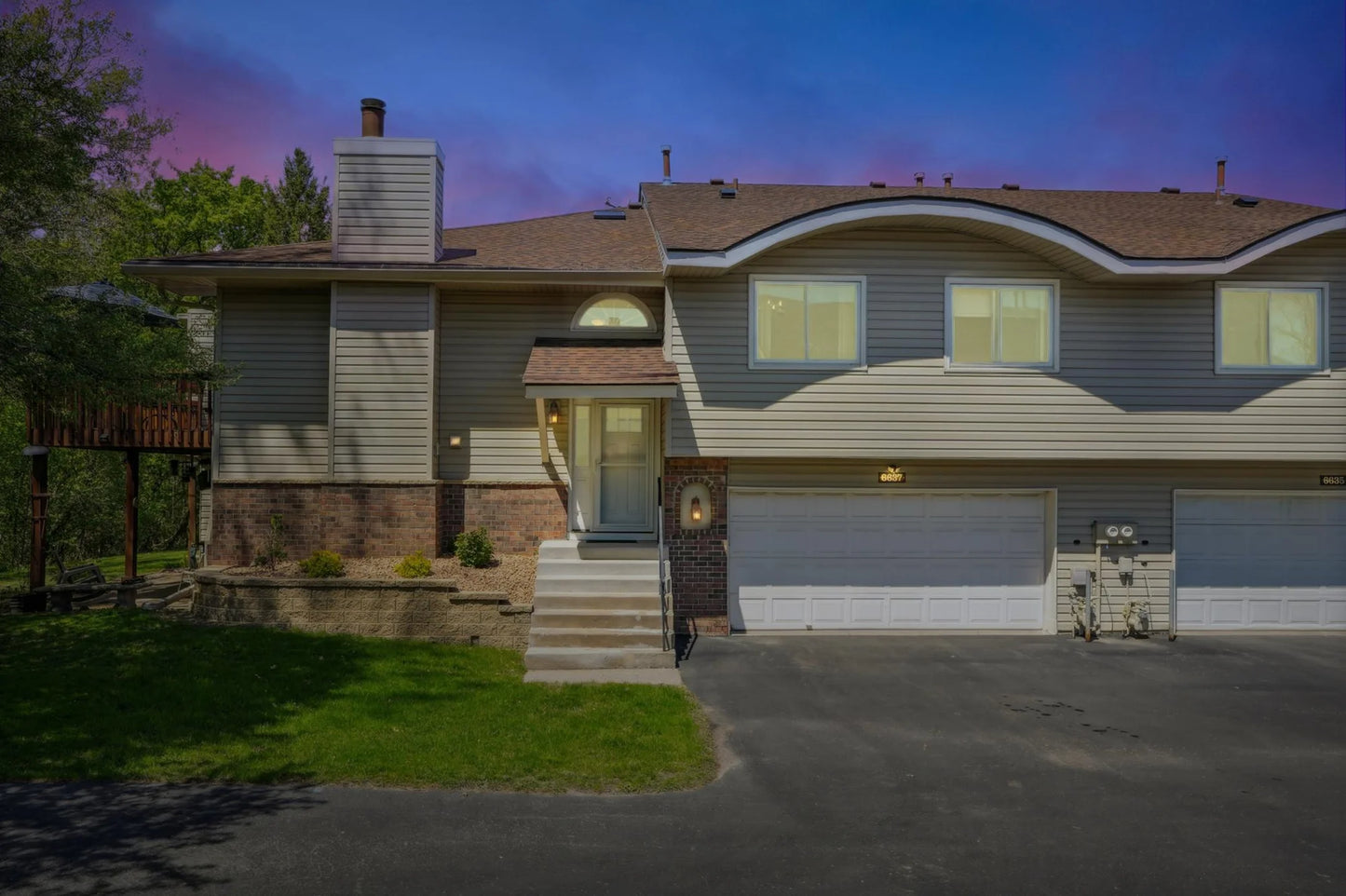 6637 Falstaff Road, Woodbury, MN 55125