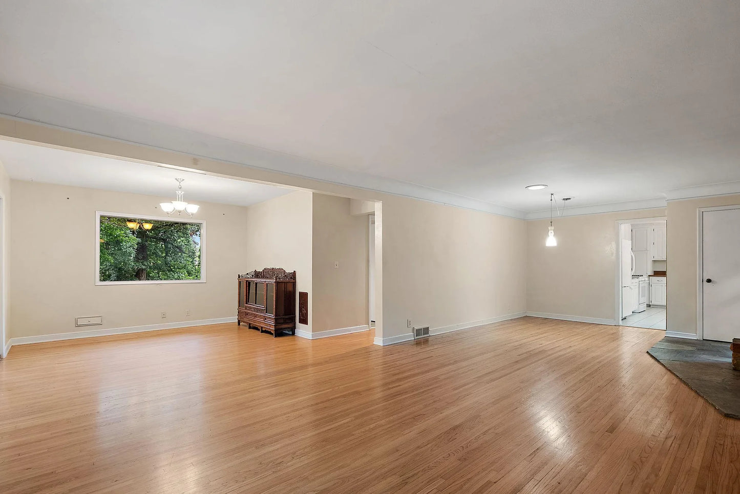5241 Edenmoor Street, Edina, MN 55436