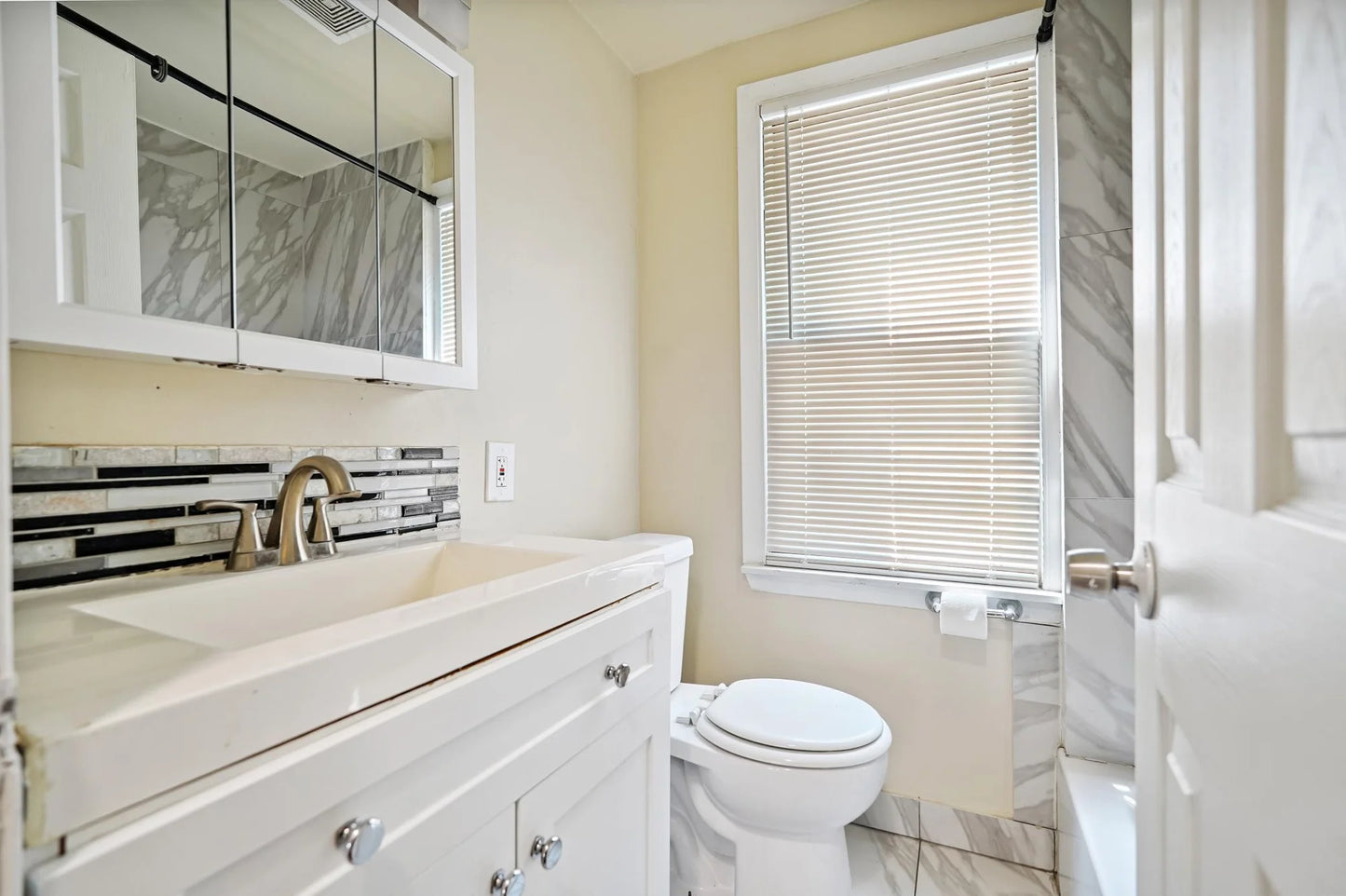 2512 Dupont Avenue, Minneapolis, MN 55405