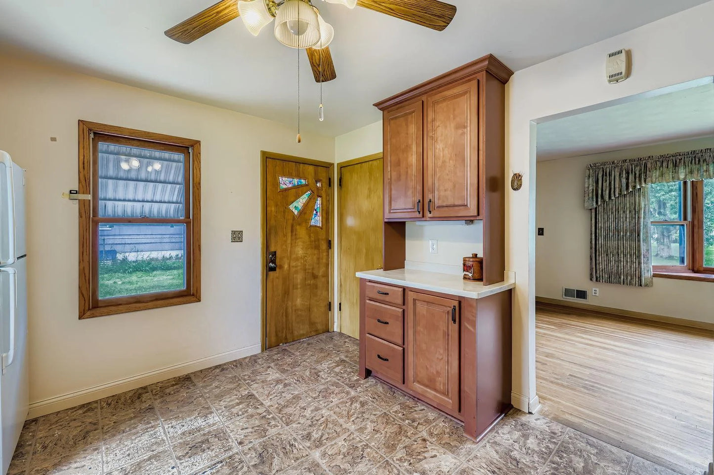 2524 Mayer Lane, Maplewood, MN 55119