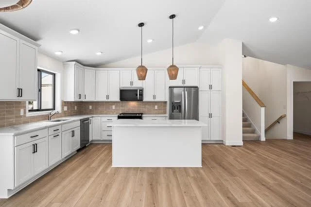 2140 Arkwright Street, Maplewood, MN 55117
