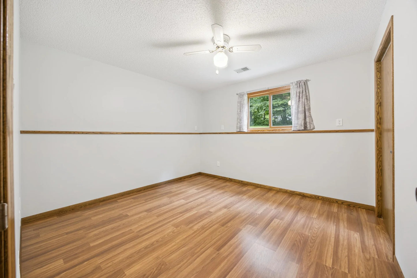 5743 Edmonson Avenue, Buffalo, MN 55313