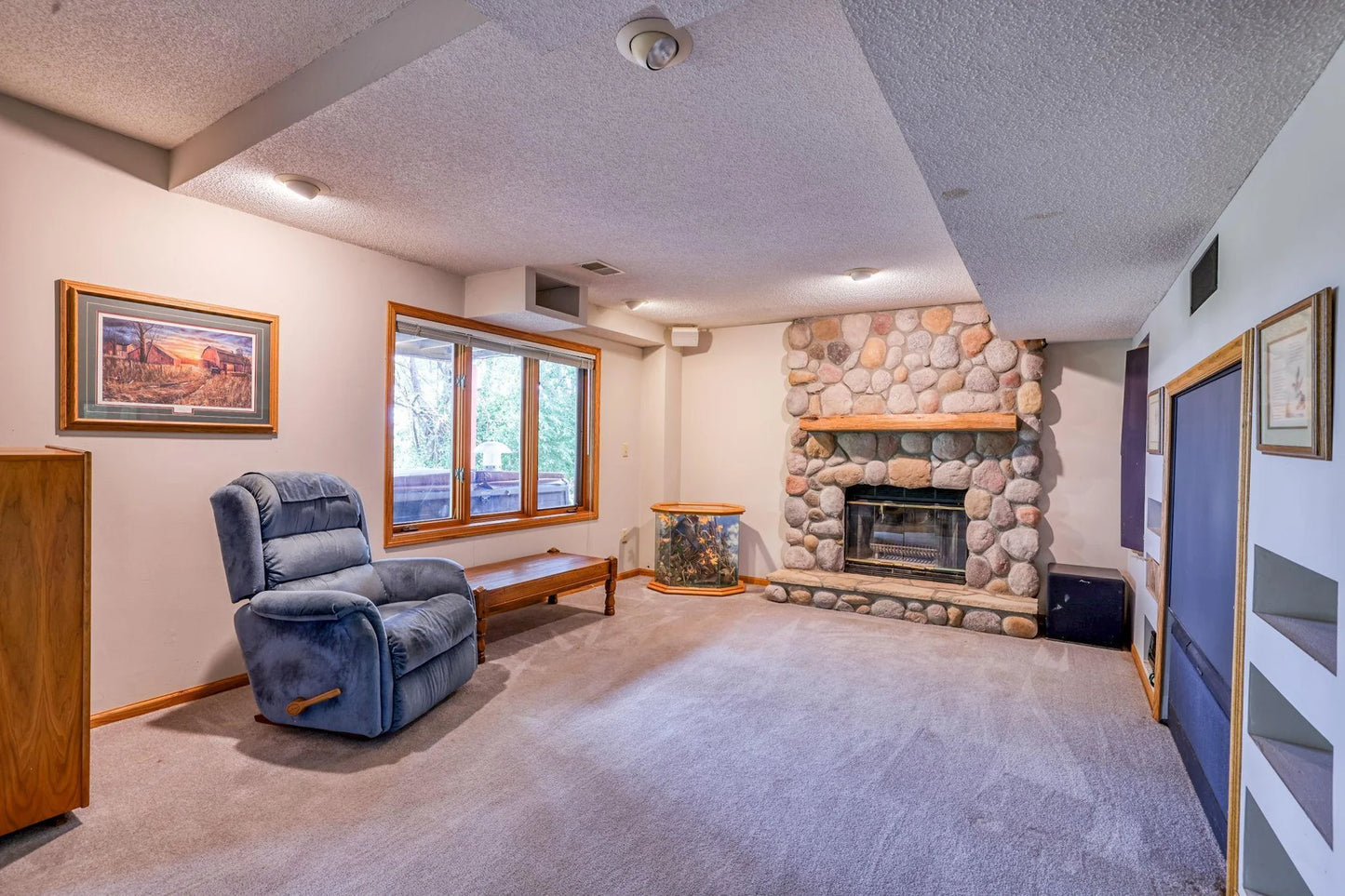 15813 Garden View Drive, Apple Valley, MN 55124