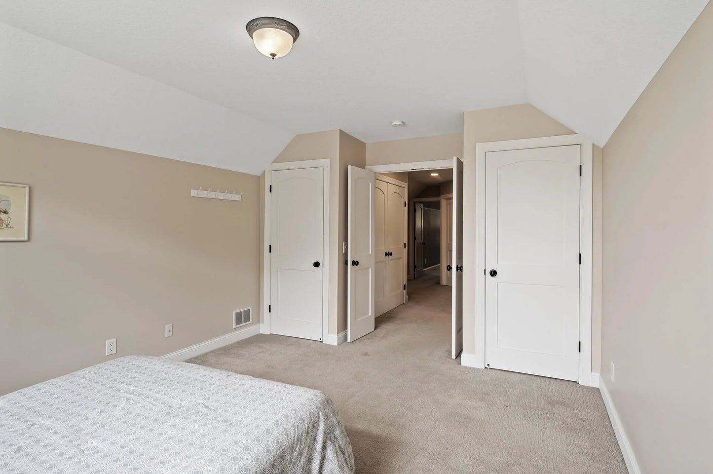 6301 France Avenue, Edina, MN 55410