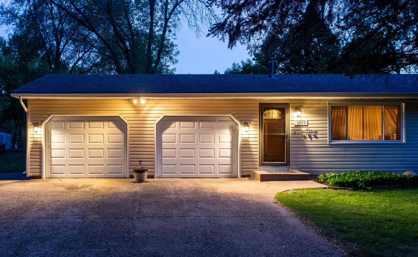 8659 215th Street, Forest Lake, MN 55025