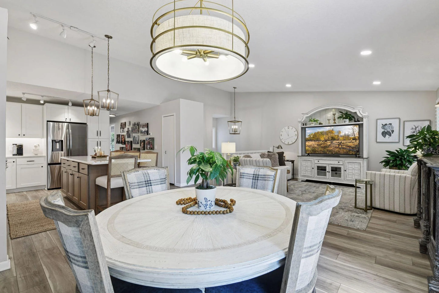 6304 Pheasant Court, Edina, MN 55436