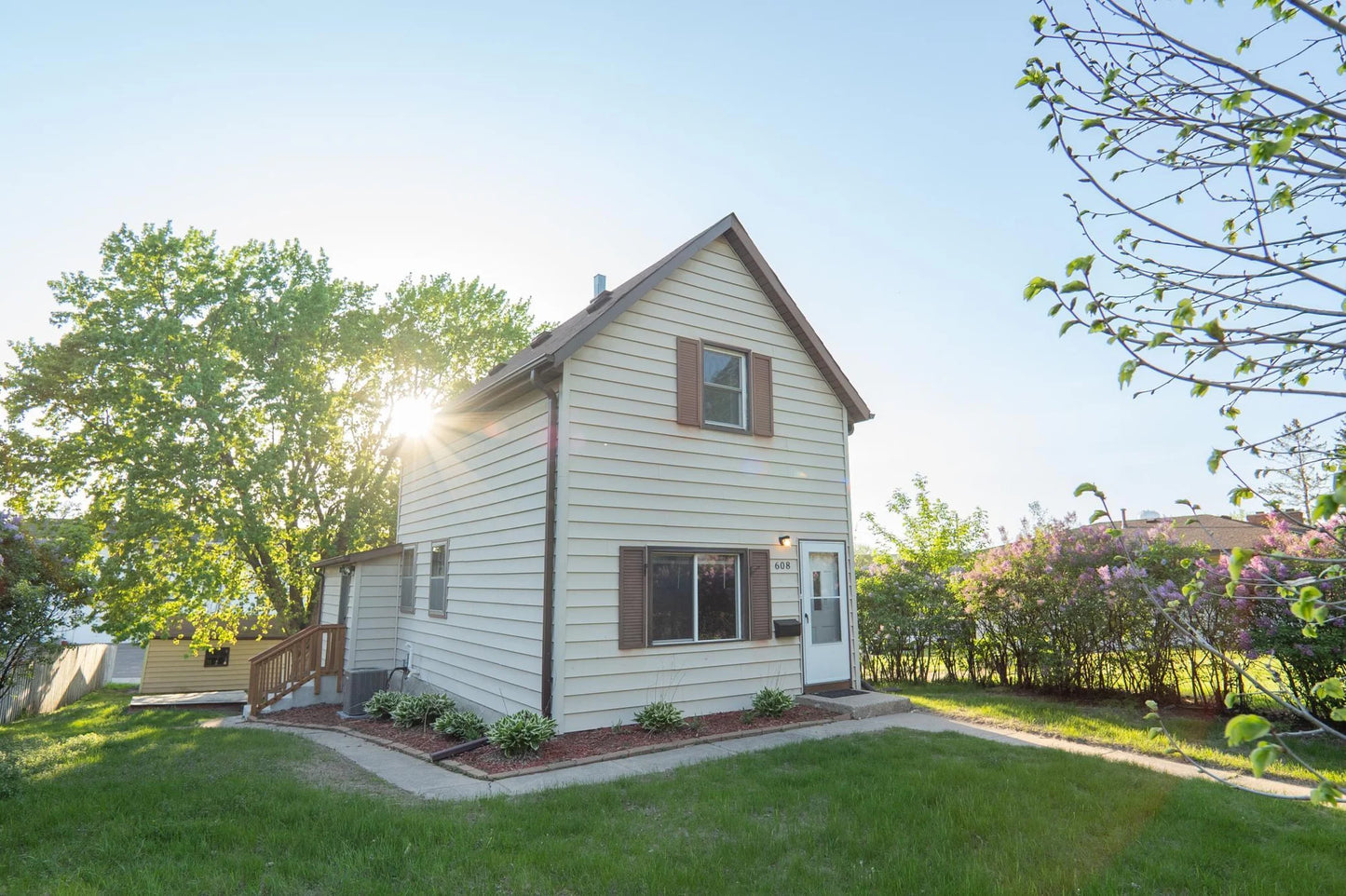 608 7th Avenue, Hopkins, MN 55343