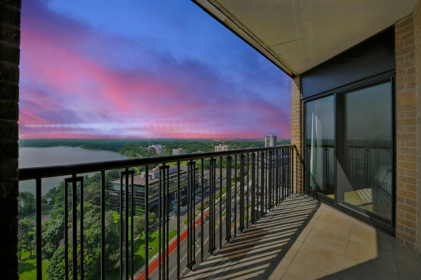 2950 Dean Parkway, Minneapolis, MN 55416