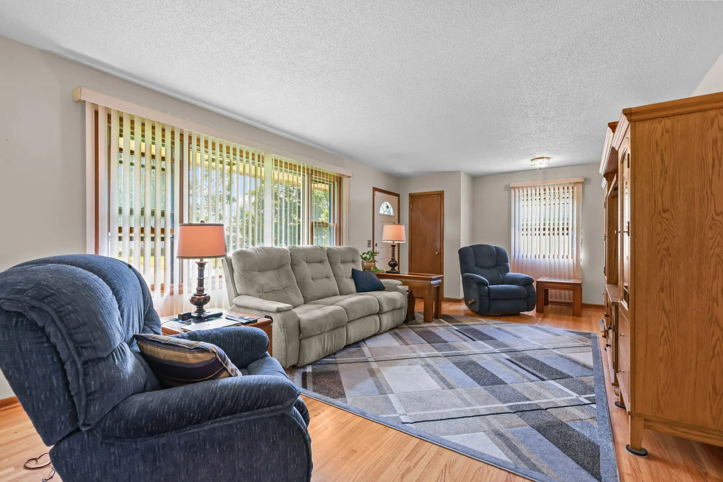 5913 Zenith Avenue, Brooklyn Center, MN 55429