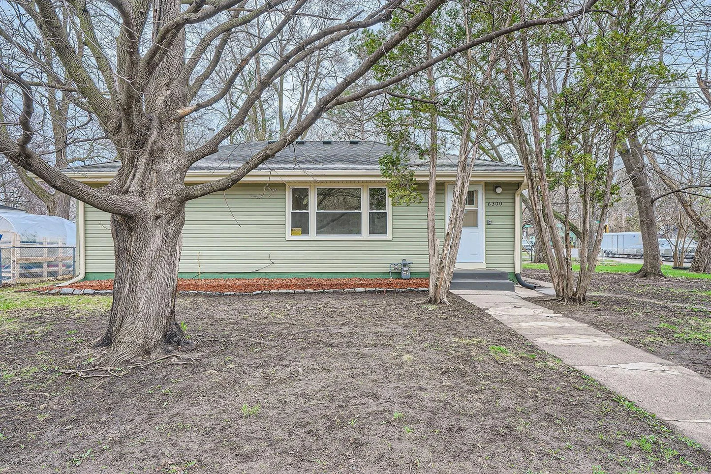 6300 Quebec Avenue, Brooklyn Park, MN 55428