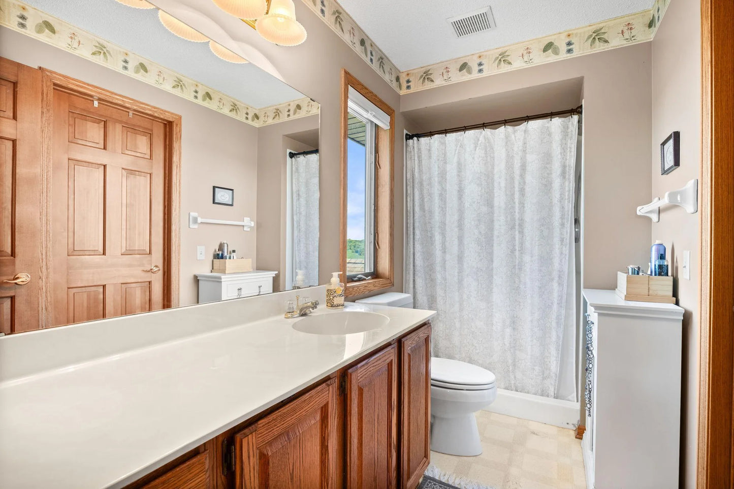 1630 Oxford Avenue, Delano, MN 55328
