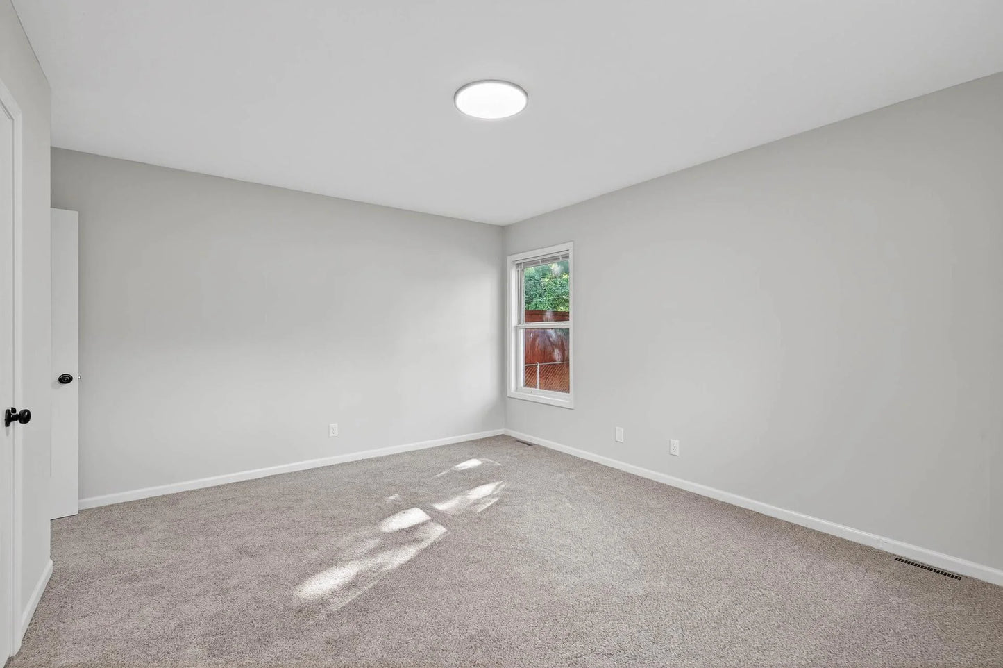 5225 6th Street, Minneapolis, MN 55430