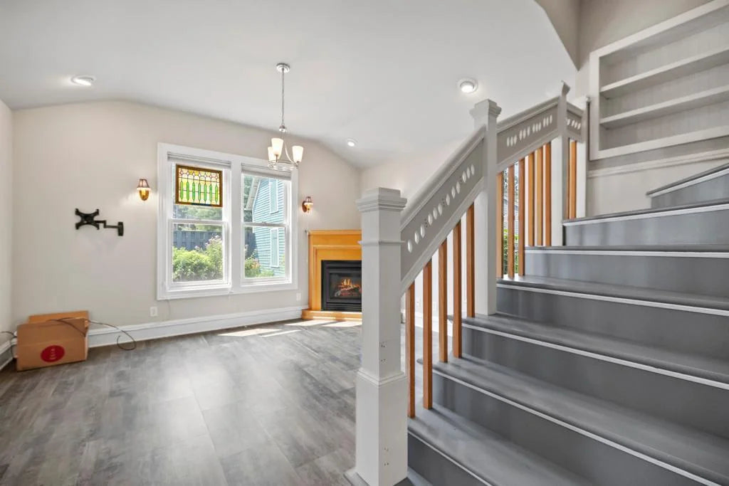 520 Holly Avenue, Saint Paul, MN 55102