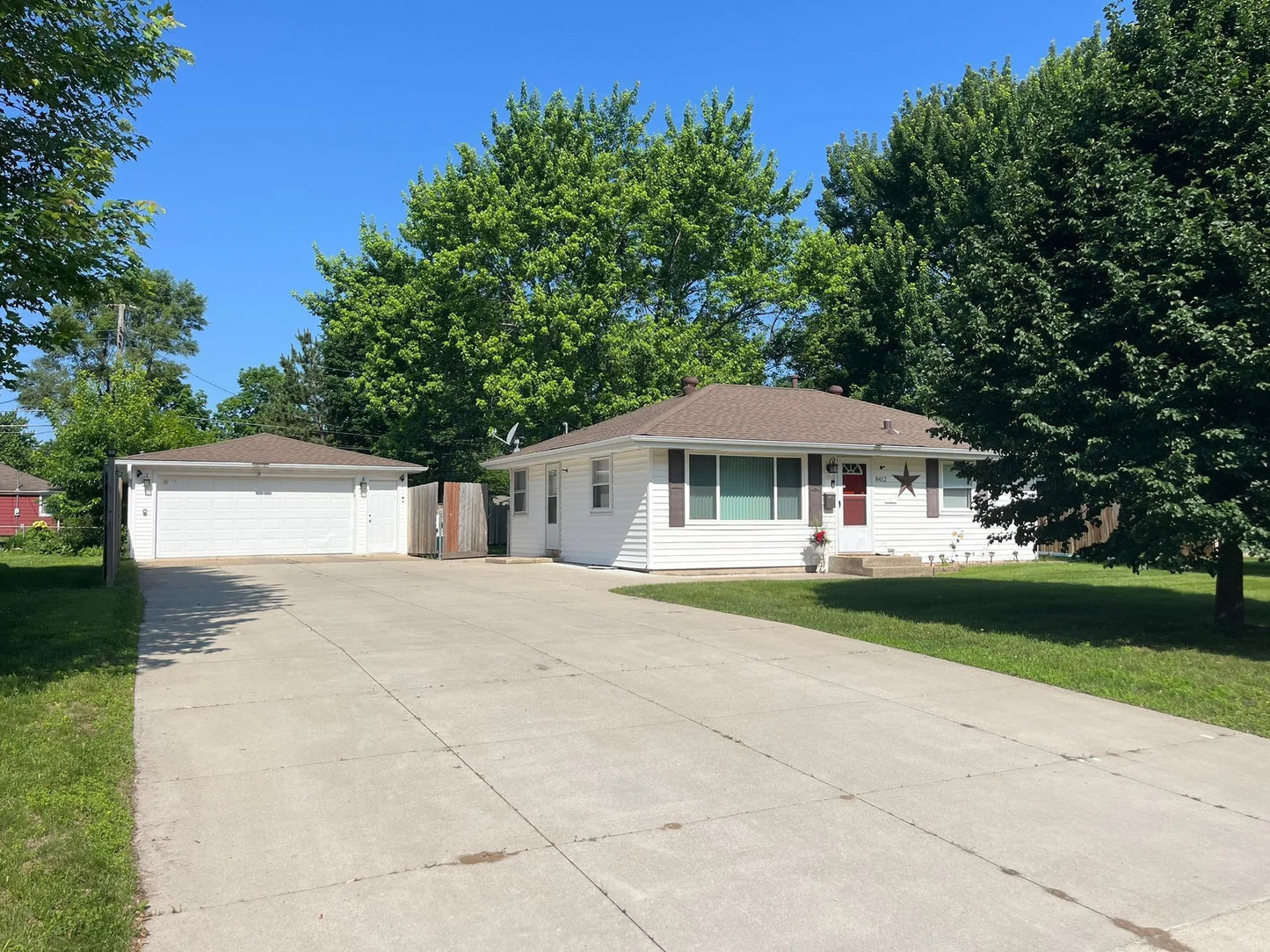 8412 4th Avenue, Bloomington, MN 55420