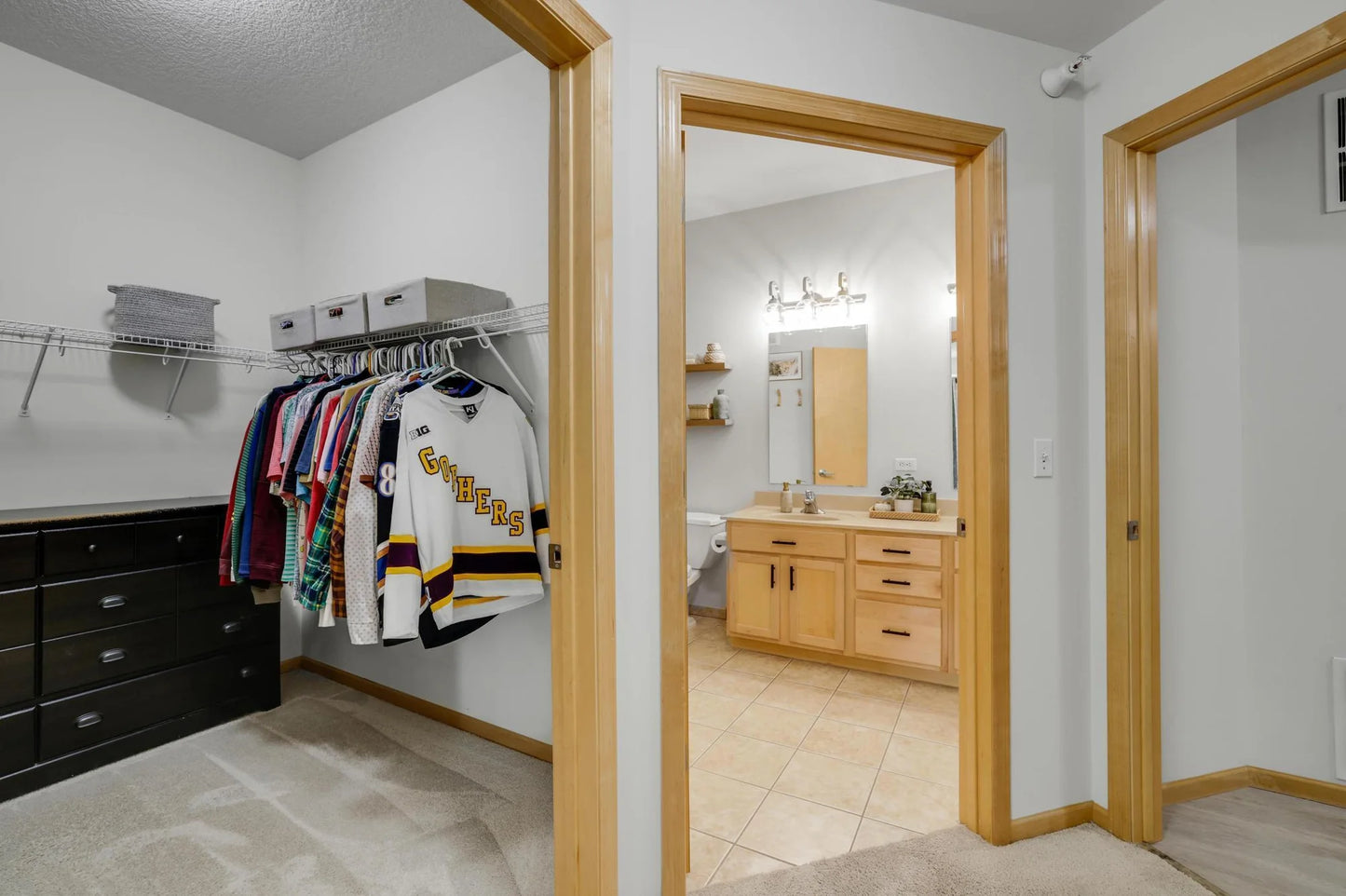 2565 Franklin Avenue, Saint Paul, MN 55114