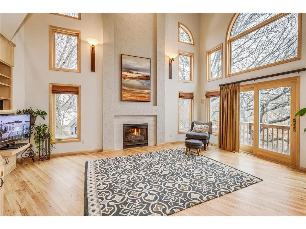 11338 Hawk High Court, Eden Prairie, MN 55347