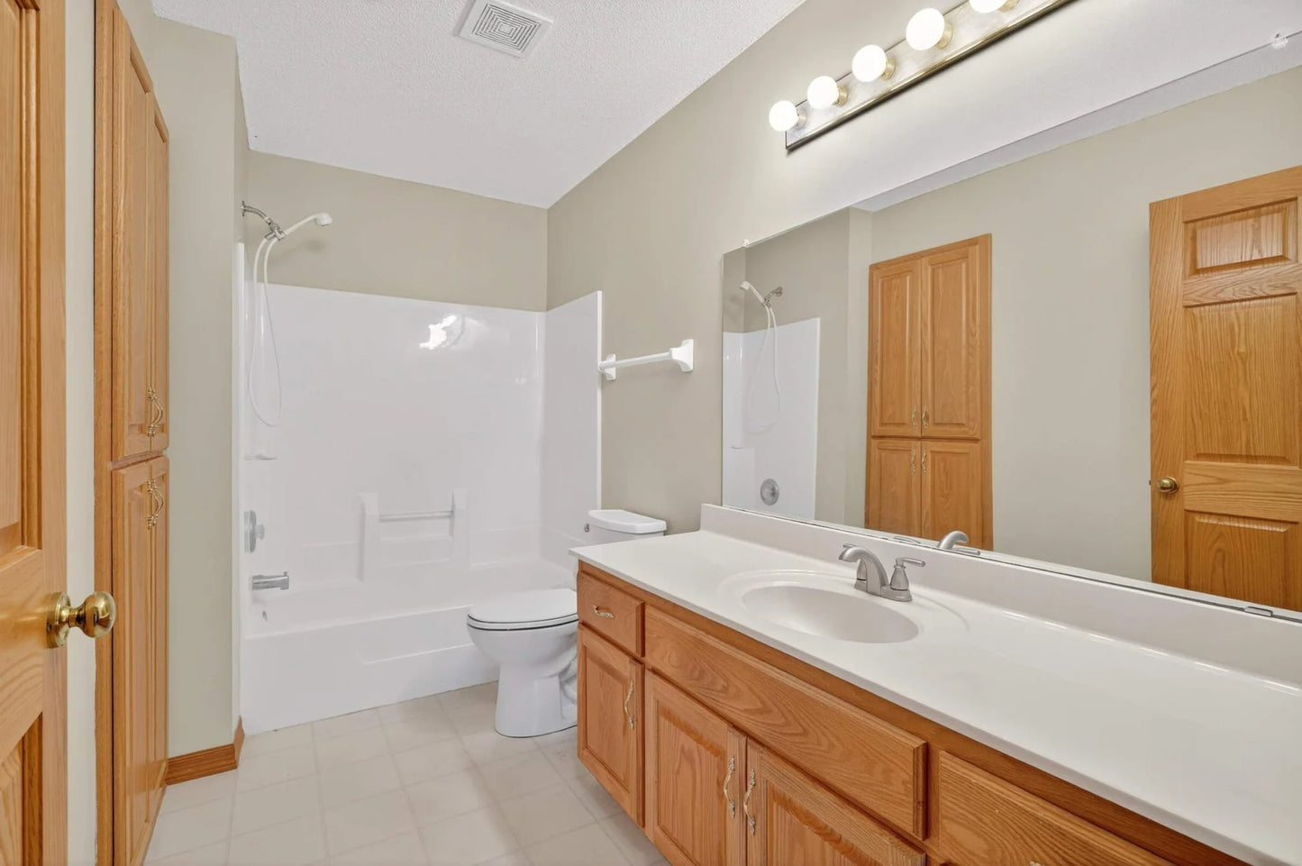 6236 Creekview Lane, Brooklyn Park, MN 55443
