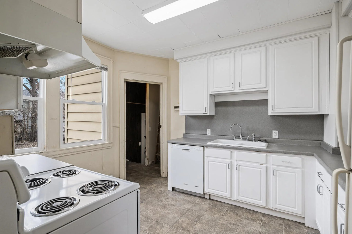 2544 Pleasant Avenue, Minneapolis, MN 55404