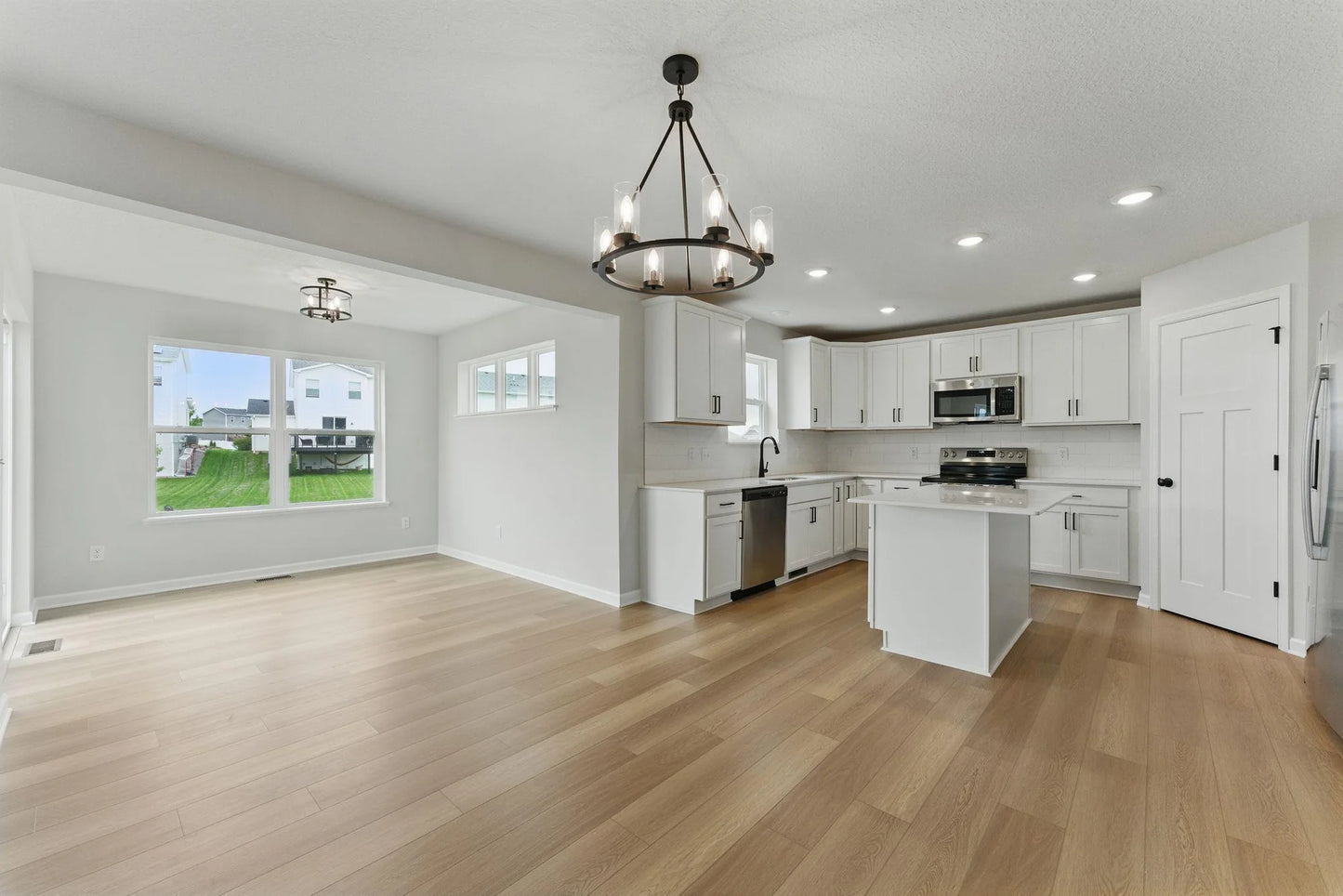 19334 Clearwater Court, Farmington, MN 55024