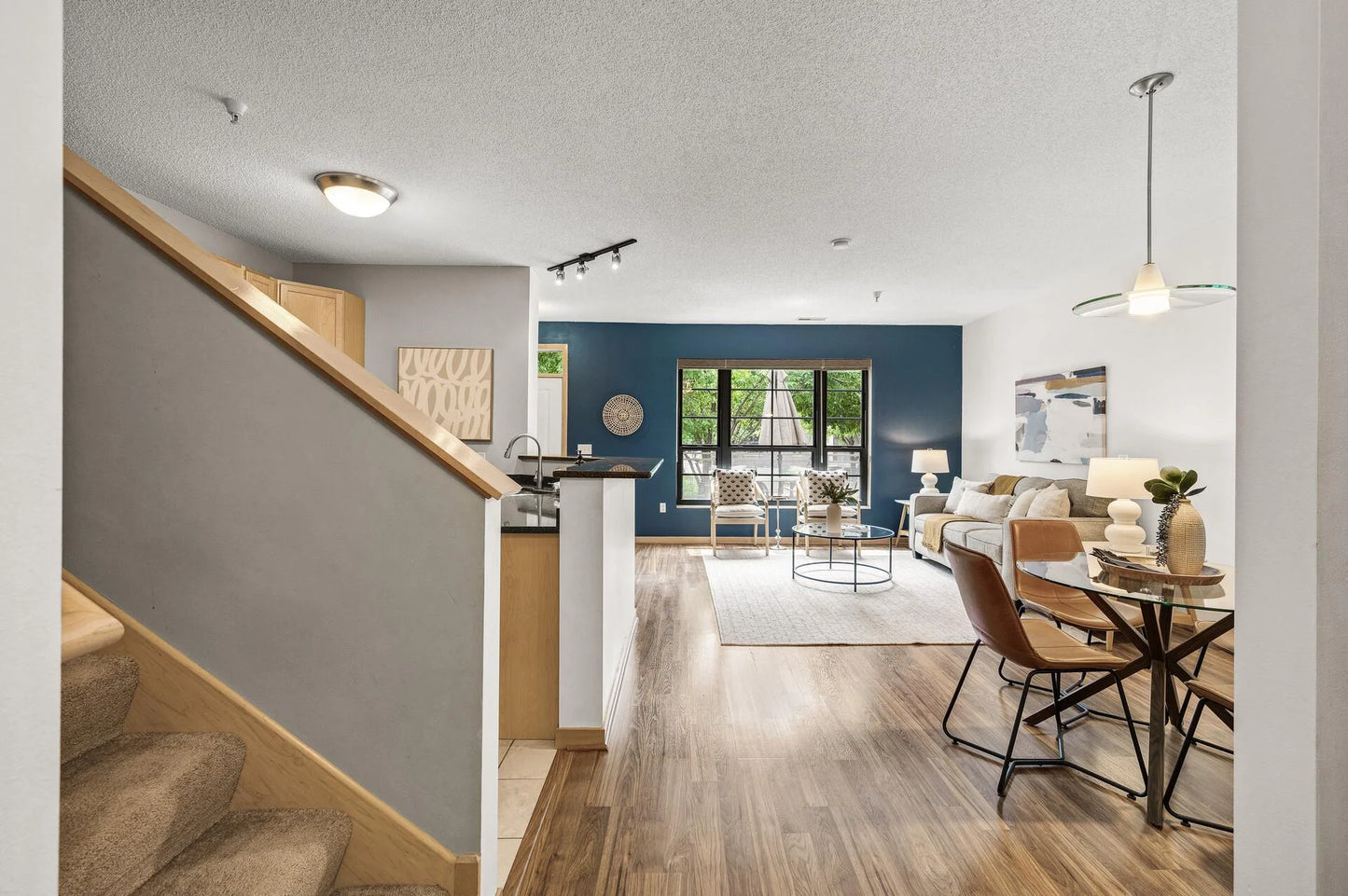 2566 Ellis Avenue, Saint Paul, MN 55114