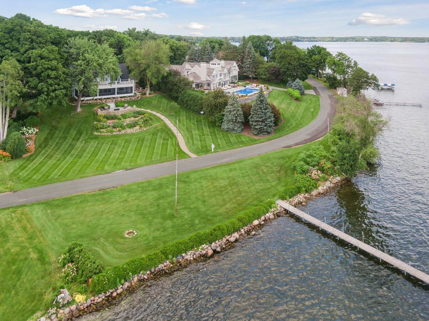 2462 Lafayette Road, Minnetonka Beach, MN 55391