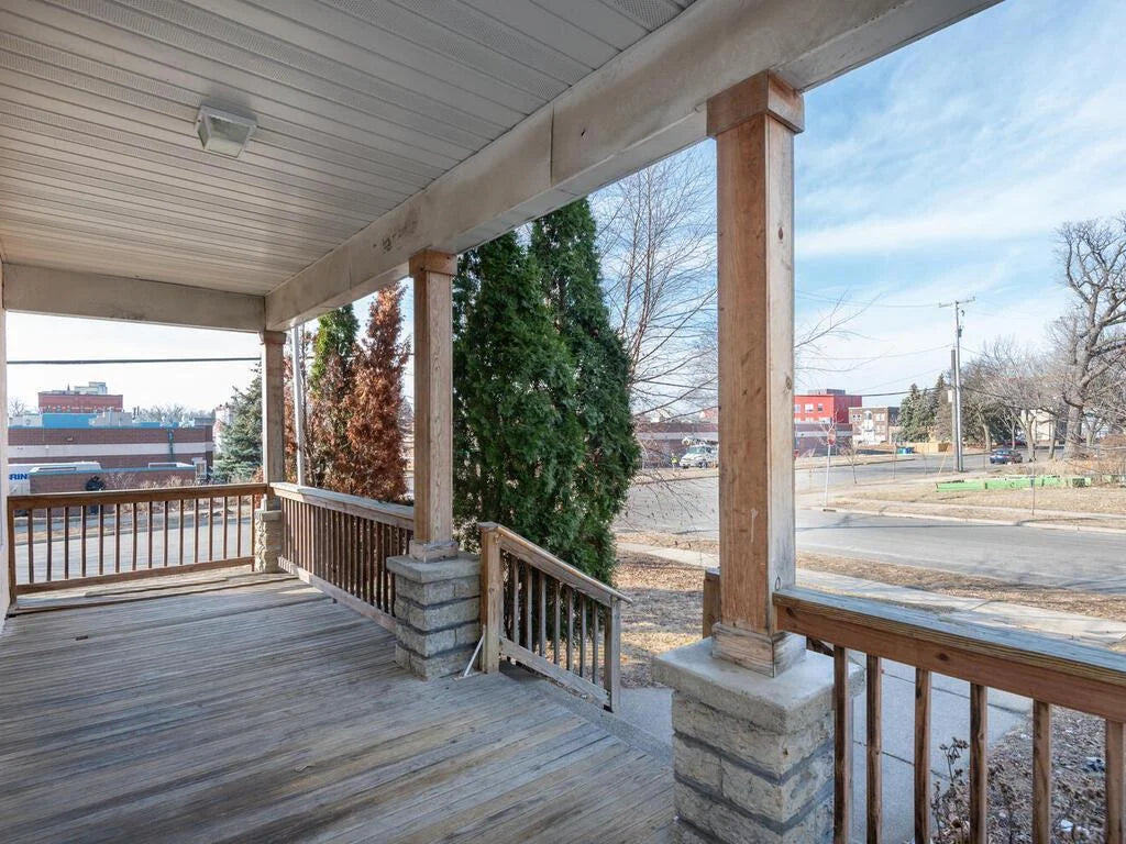2100 Dupont Avenue, Minneapolis, MN 55411