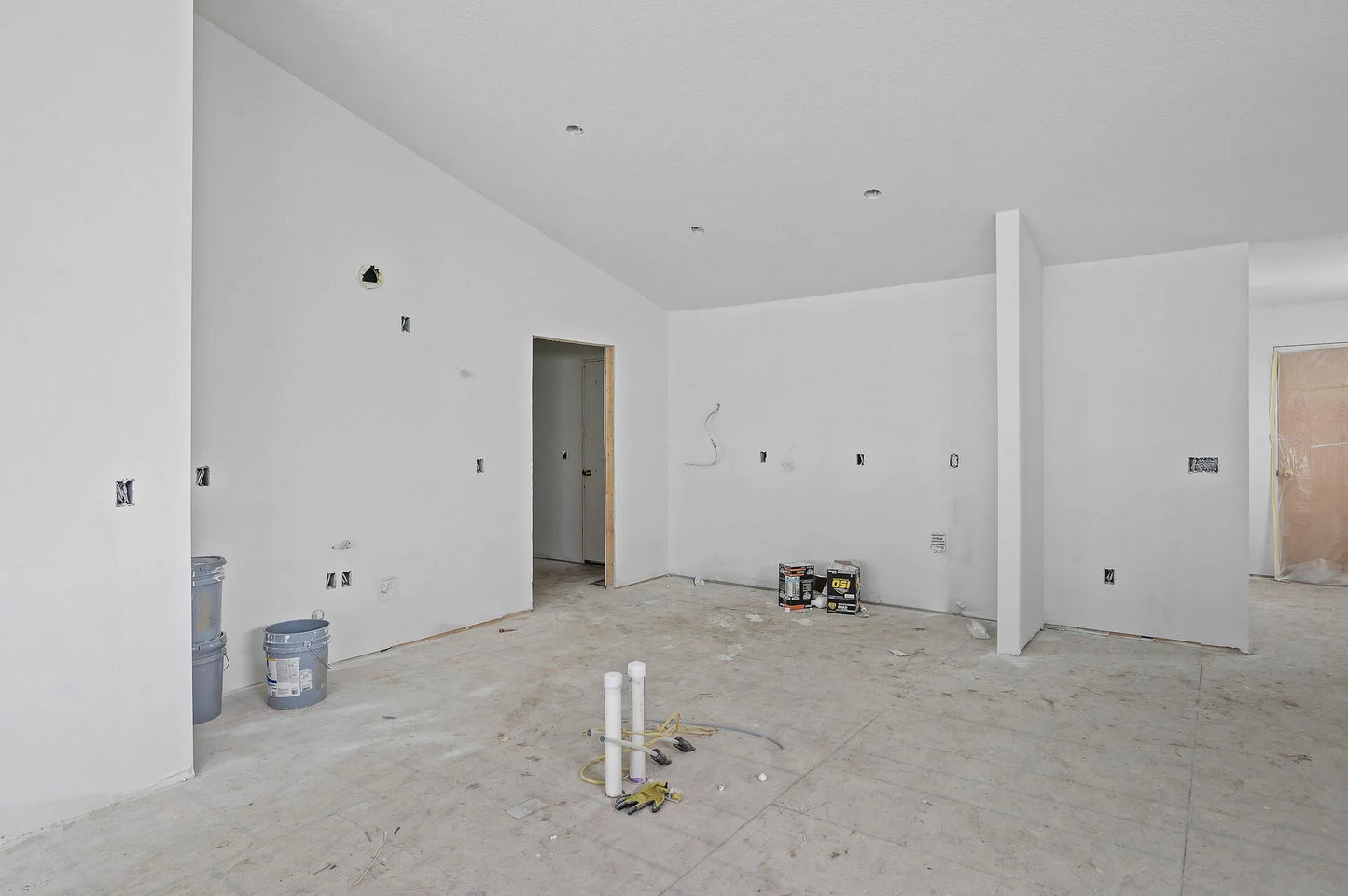 201 Mccarrons Place, Roseville, MN 55113