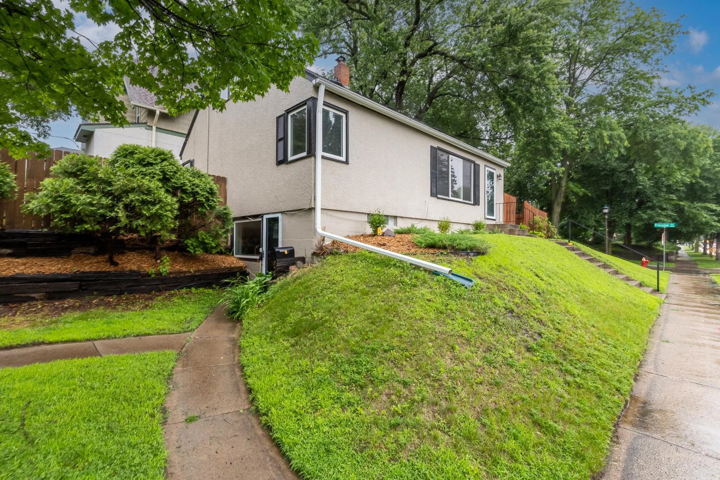 188 Cleveland Avenue, Saint Paul, MN 55105