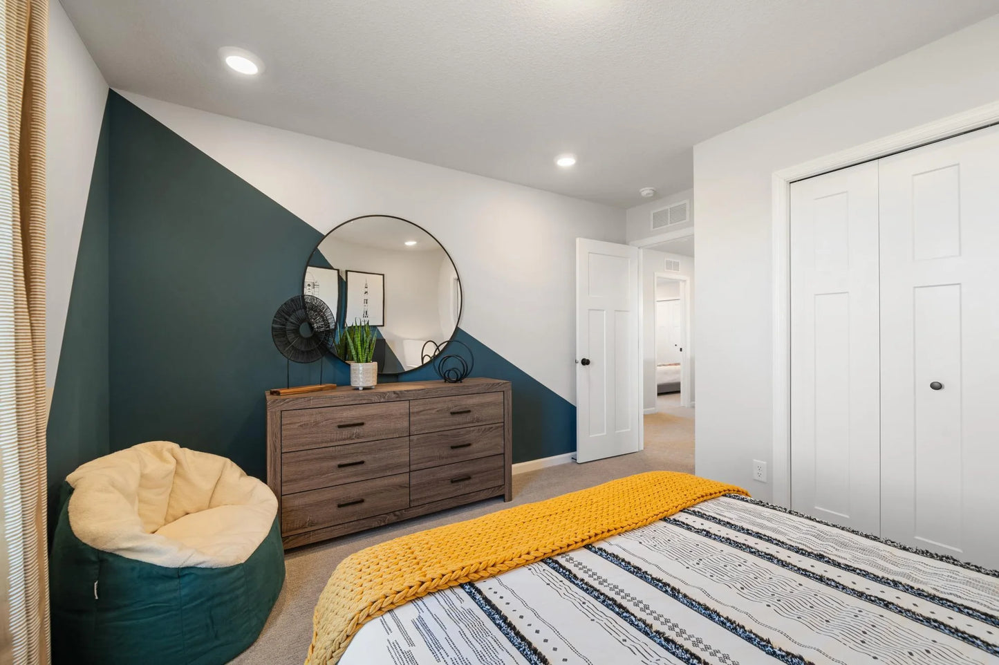 1005 Annagaire Curve, Rosemount, MN 55068